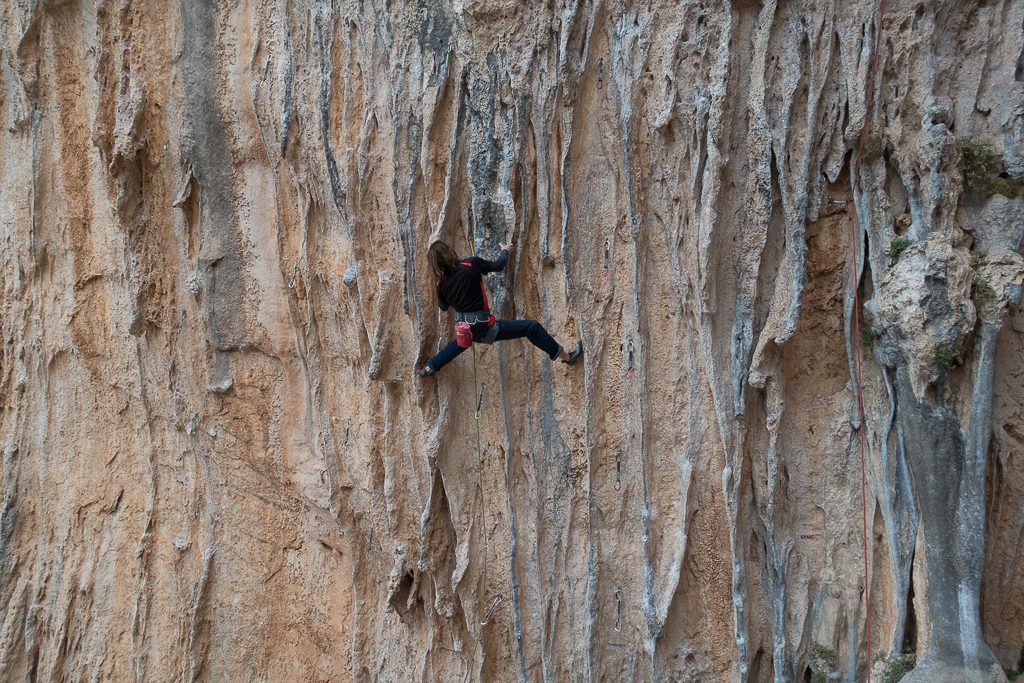 Oliver in Kneebaropulos 7a+ Elona Leonidio